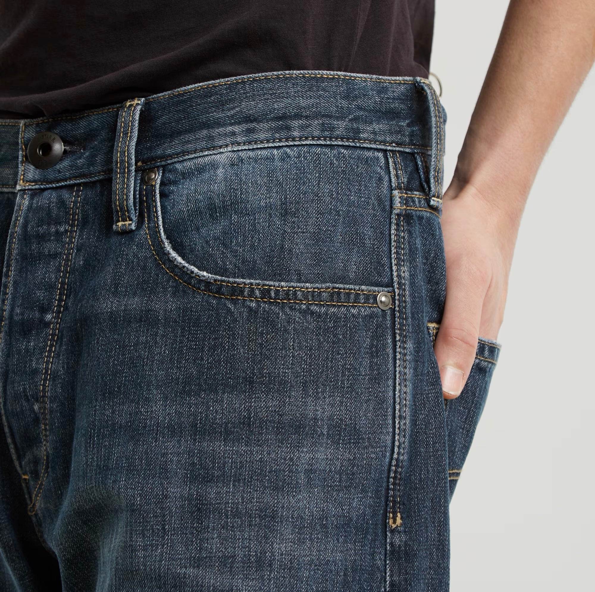 DAKOTA REGULAR STRAIGHT JEANS - Worn in Broken Cloud