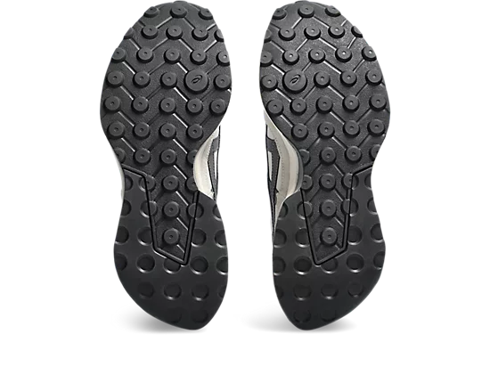 Jogger X81 Cream/Carbon Sneakers